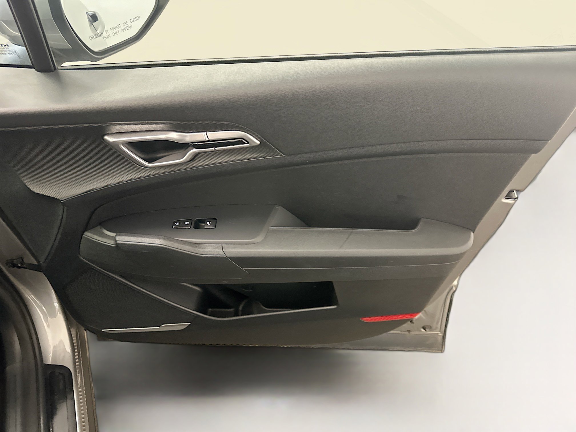 Used 2025 Kia Sportage LX image 33