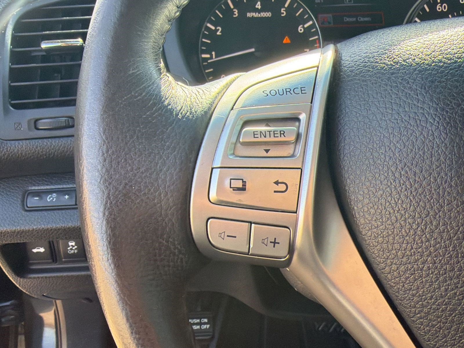 Used 2016 Nissan Altima 2.5 SL w/ Moonroof Package image 17