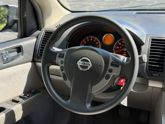 Used 2009 Nissan Sentra 2.0 S FWD image 10