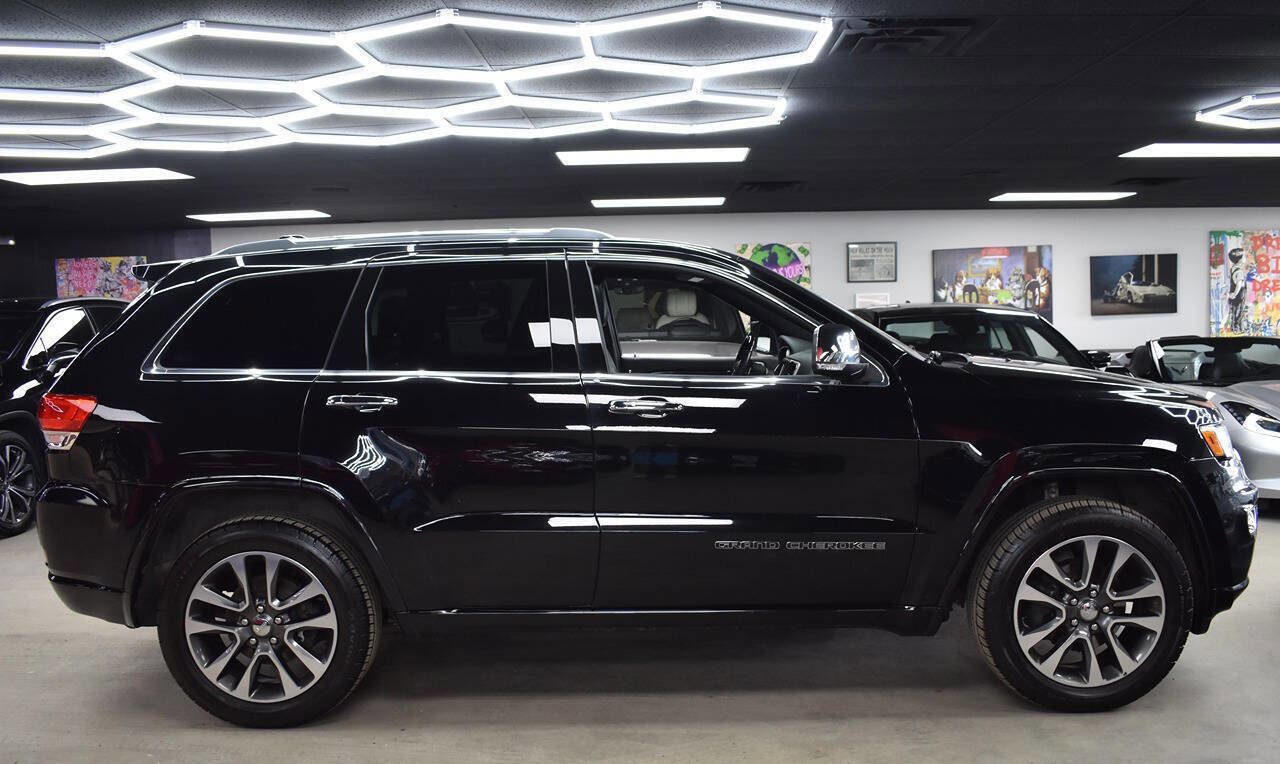 Used 2017 Jeep Grand Cherokee Overland image 6
