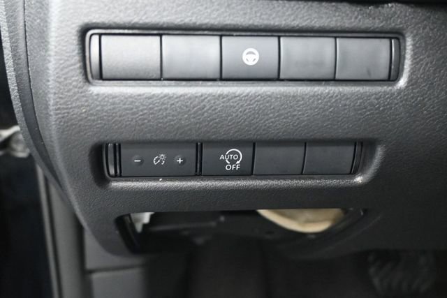 Used 2023 Nissan Rogue SV AWD/4WD image 21