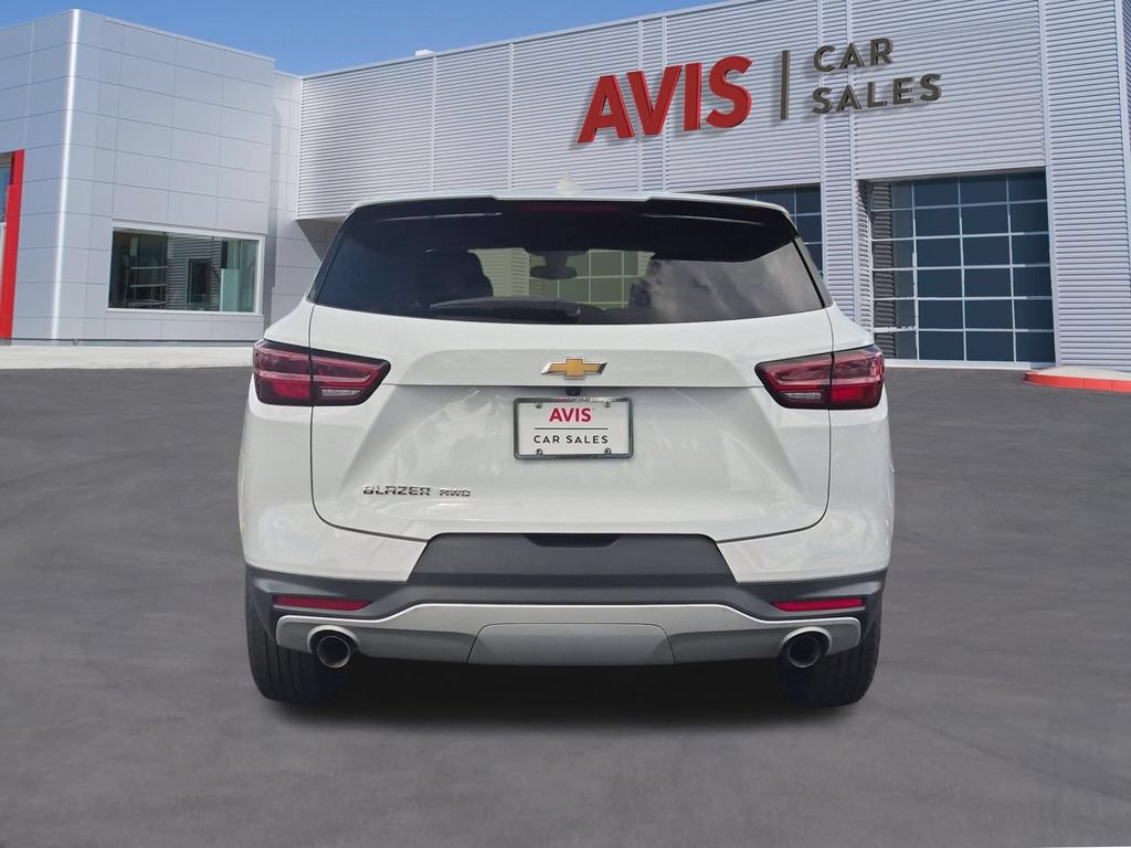 Used 2025 Chevrolet Blazer LT AWD/4WD image 7