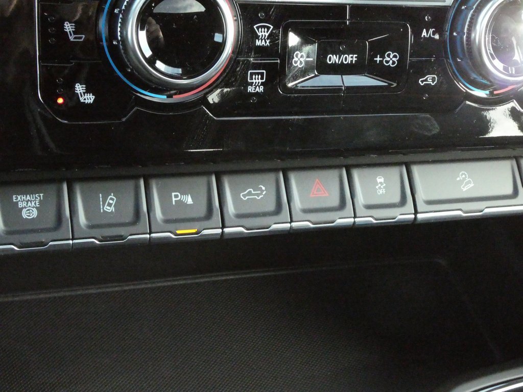 New 2026 GMC Sierra 2500 AT4 w/ AT4 Premium Plus Package image 17