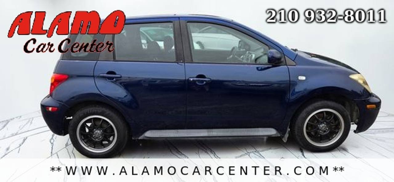 Used 2005 Scion xA FWD image 6
