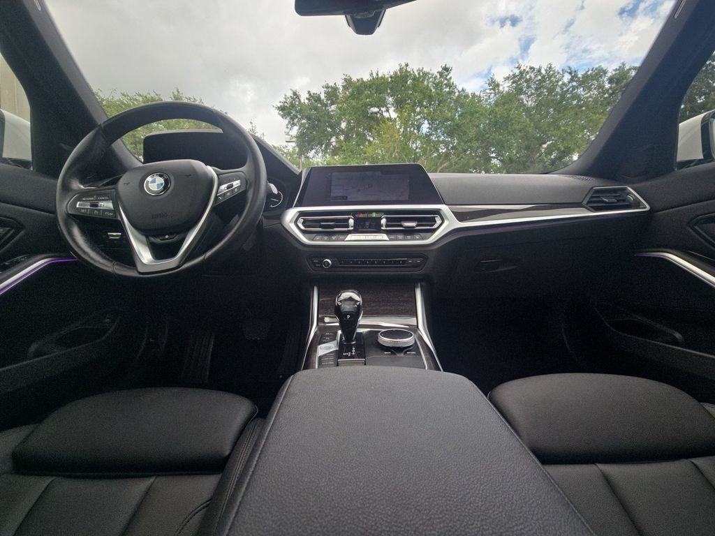 Used 2020 BMW 330i xDrive Sedan w/ Convenience Package AWD/4WD image 11