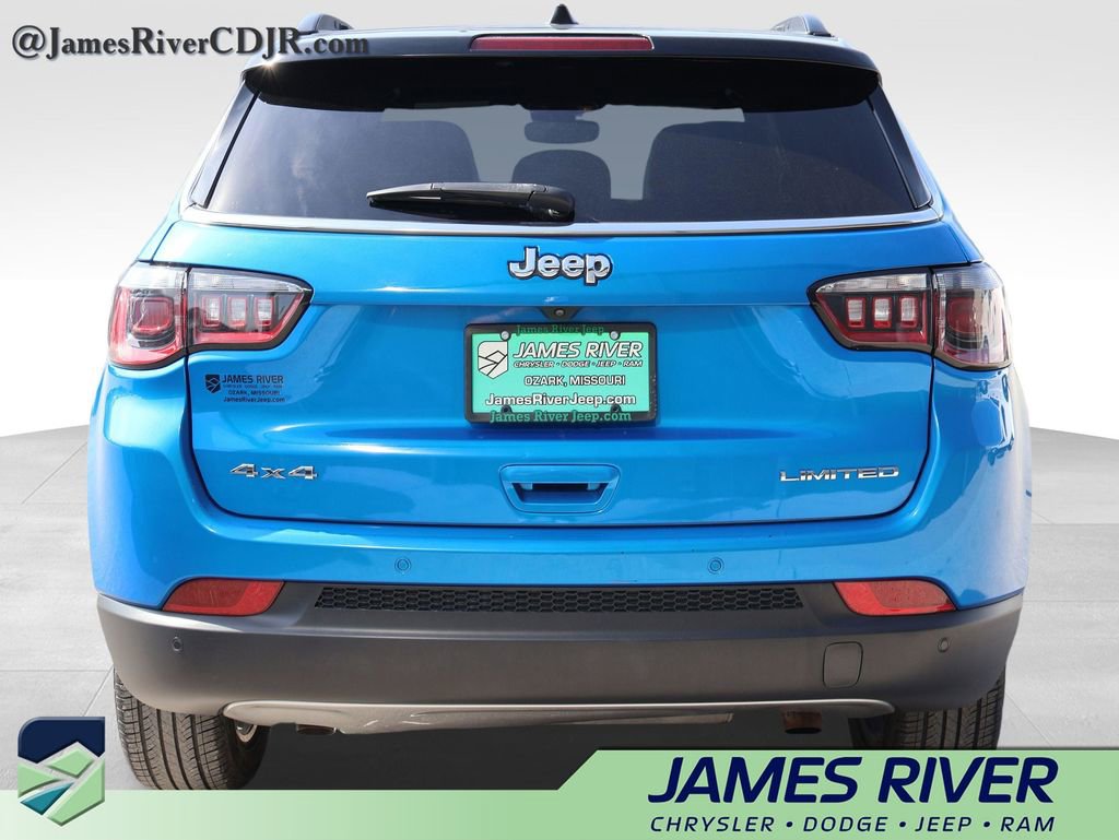 Used 2024 Jeep Compass Limited image 4