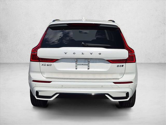 Used 2025 Volvo XC60 B5 Plus w/ Protection Package Premier AWD/4WD image 7