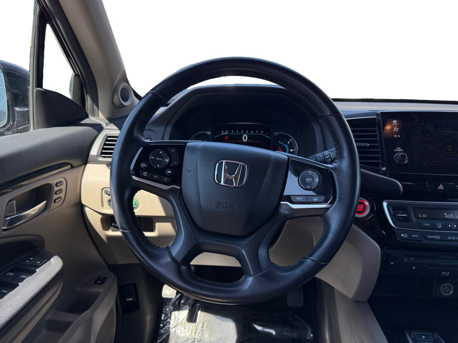 Used 2019 Honda Pilot Touring image 12