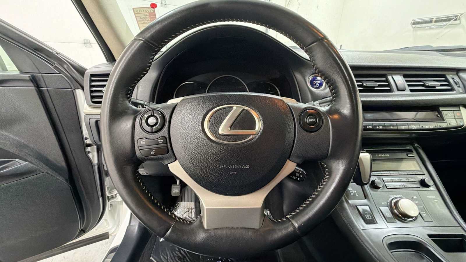 Used 2015 Lexus CT 200h FWD image 16