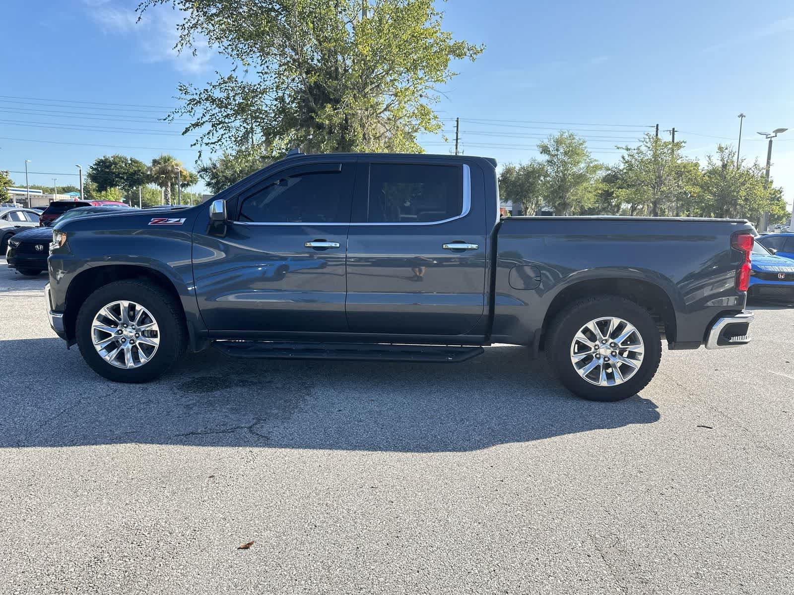 Used 2022 Chevrolet Silverado 1500 LTZ AWD/4WD image 3