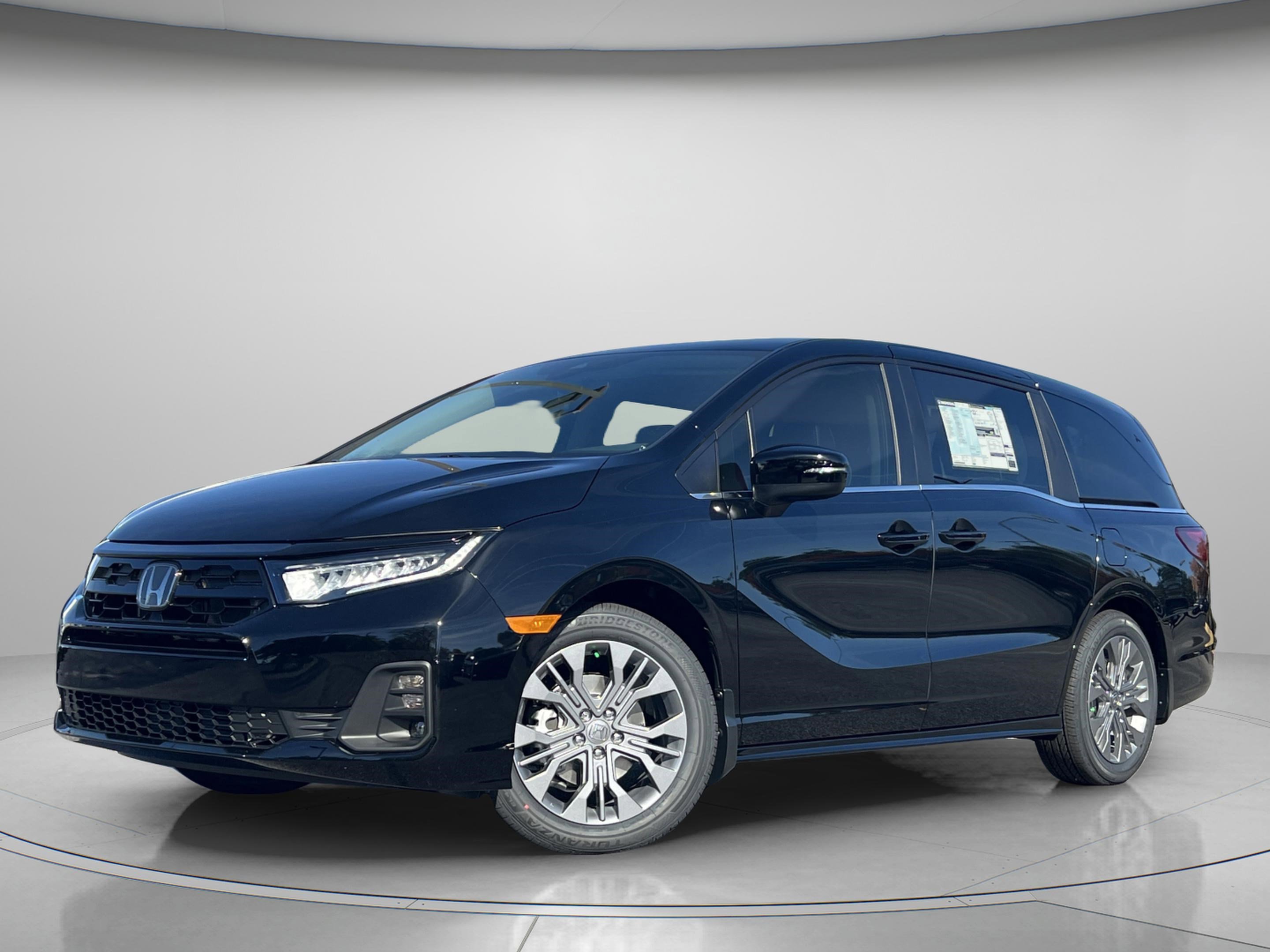 New 2026 Honda Odyssey Touring video 2