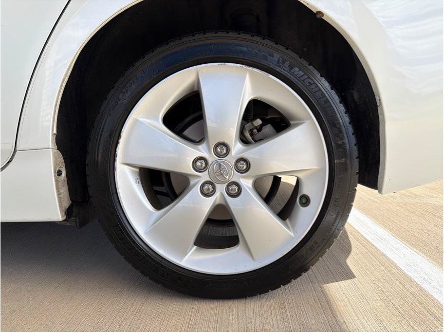 Used 2012 Toyota Prius Five FWD image 26