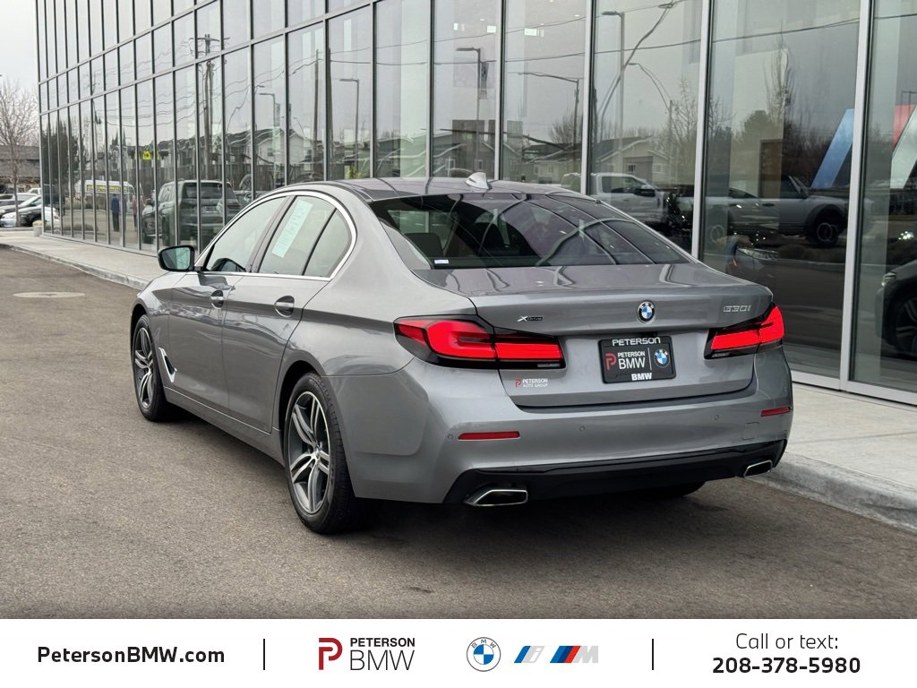 Used 2023 BMW 530i xDrive w/ Premium Package image 4