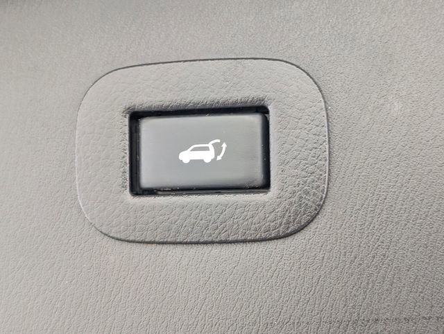 Used 2020 Nissan Armada SV w/ Driver Package image 29