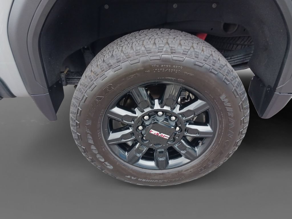 Used 2025 GMC Sierra 2500 AT4 AWD/4WD image 8