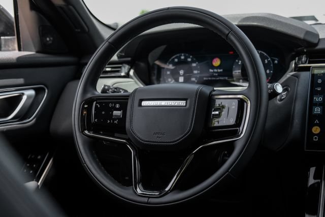 Used 2025 Land Rover Range Rover Velar Dynamic SE AWD/4WD image 19