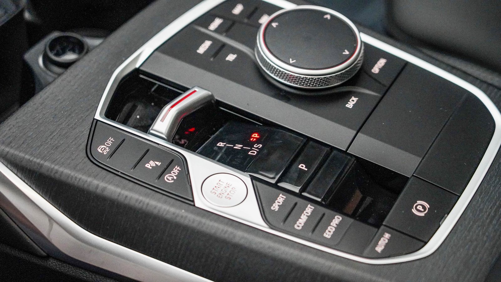 New 2026 BMW 330i Sedan w/ M Sport Package image 18