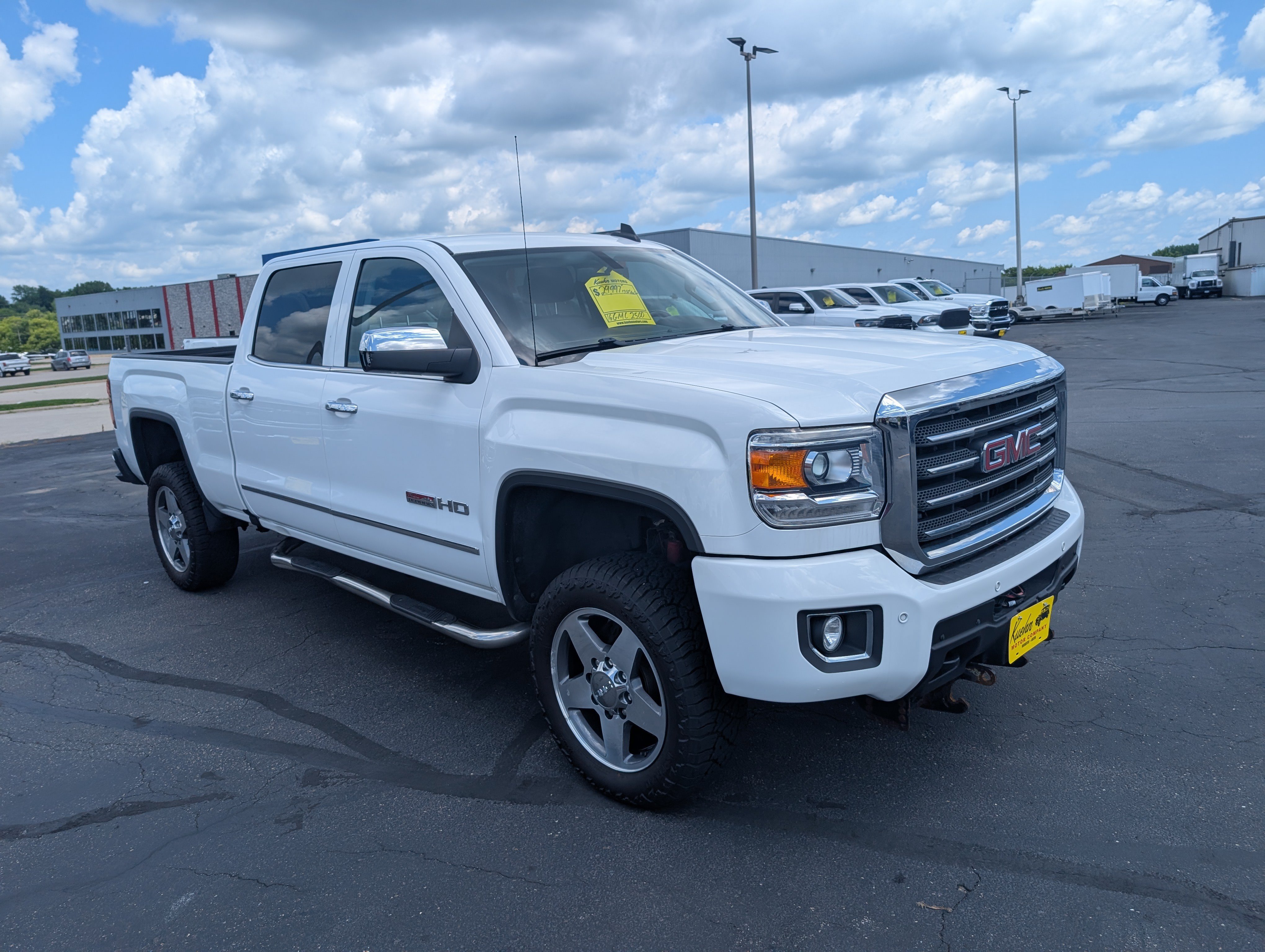 Used 2016 GMC Sierra 2500 SLT w/ All-Terrain HD Package AWD/4WD image 2