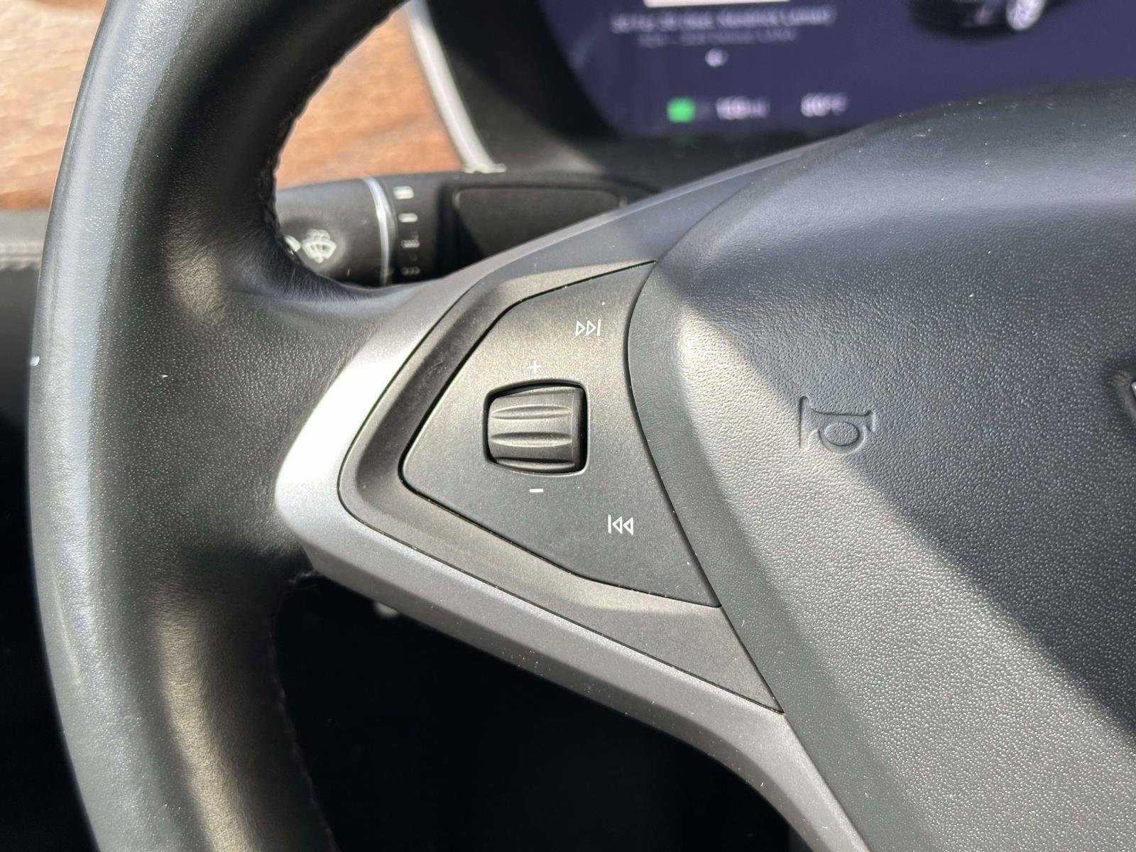 Used 2020 Tesla Model X Long Range AWD/4WD image 21