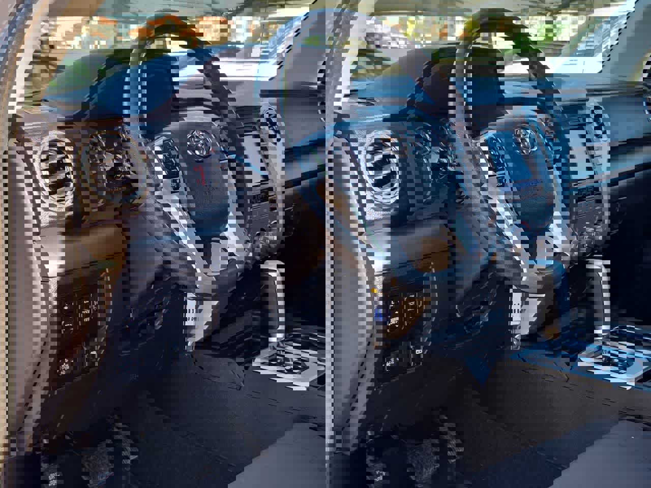 Used 2016 Toyota Tundra SR5 w/ SR5 Upgrade Package image 10