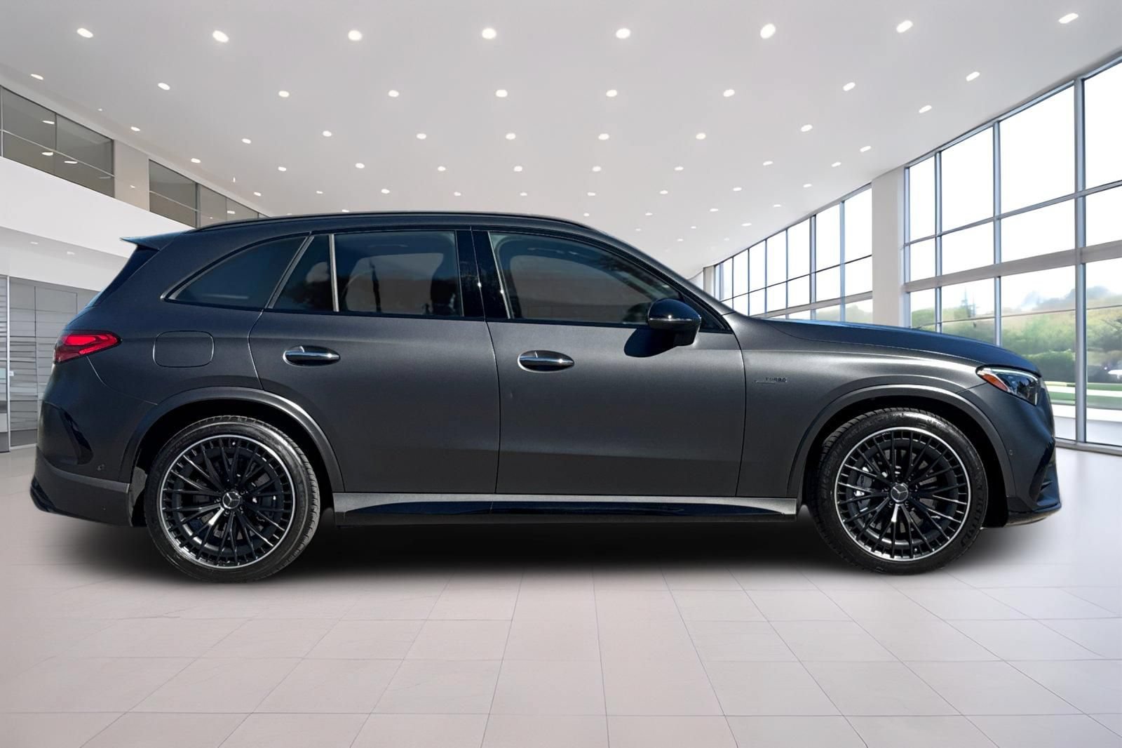 Used 2024 Mercedes-Benz GLC 43 AMG 4MATIC image 3
