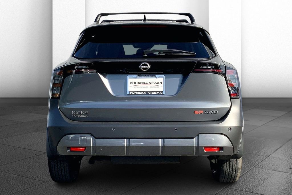 New 2026 Nissan Kicks SR w/ Cold Weather Package image 4