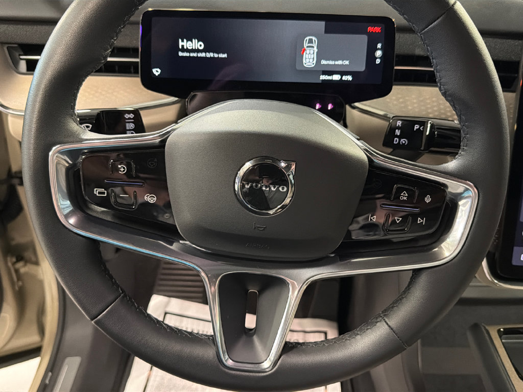 Certified 2025 Volvo EX90 Plus AWD/4WD image 12