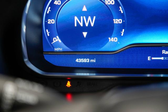 Used 2024 Chevrolet Suburban LT image 34