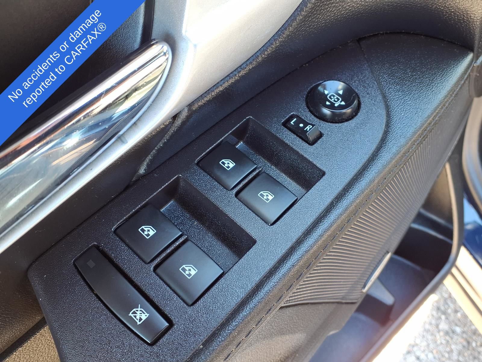 Used 2017 GMC Terrain SLE w/ Convenience Package image 16