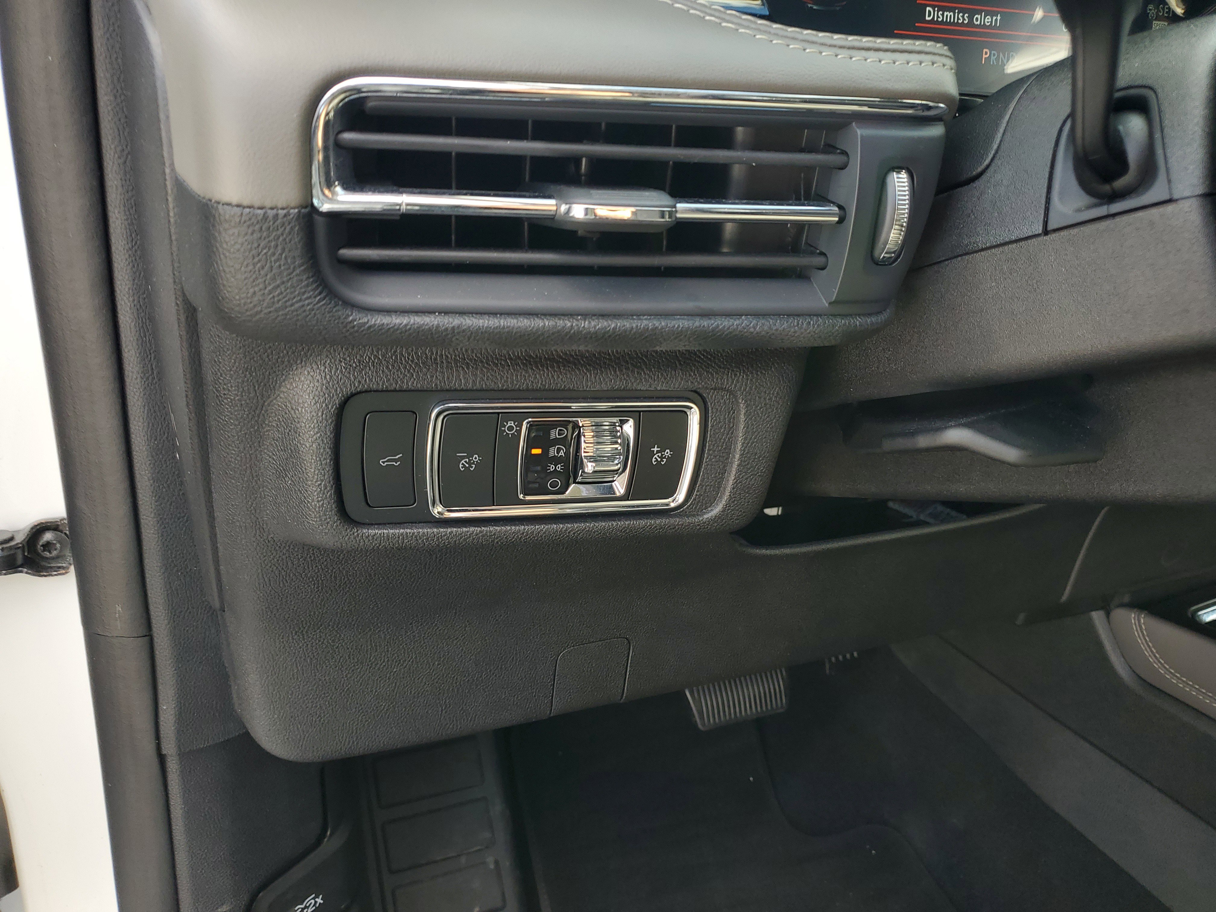 Certified 2023 Lincoln Corsair FWD image 20