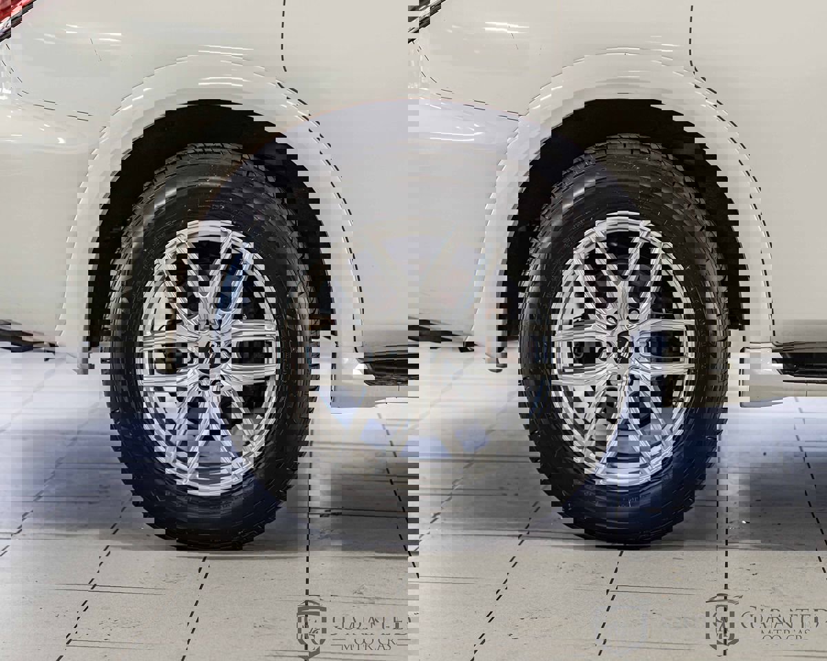 Used 2019 Nissan Armada Platinum image 13