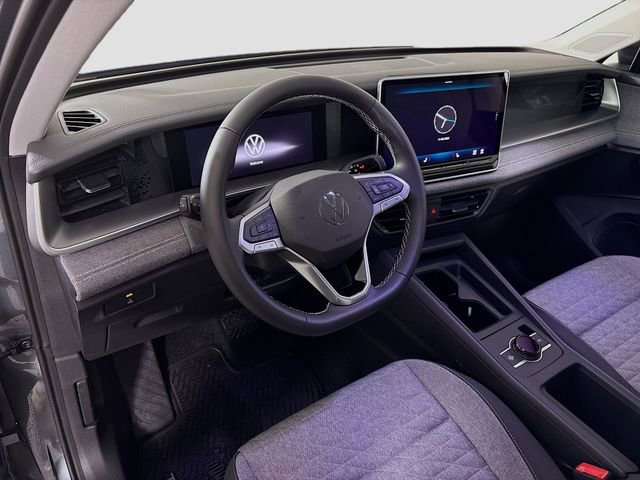 New 2026 Volkswagen Tiguan S image 9