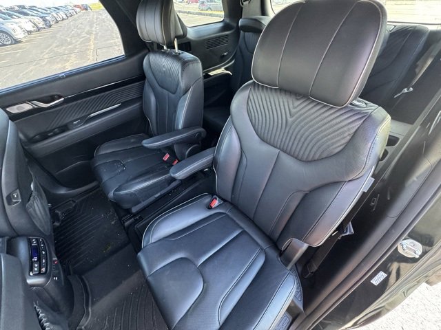 Used 2023 Hyundai Palisade Calligraphy image 16
