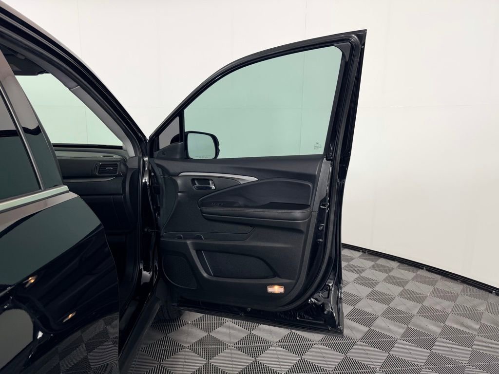 Used 2022 Honda Ridgeline RTL-E image 34