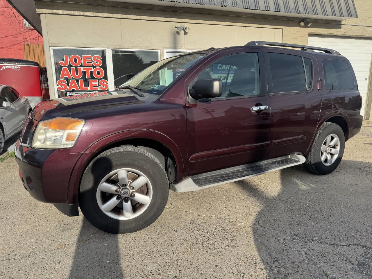 Used 2014 Nissan Armada SV w/ SV Driver Package RWD image 3
