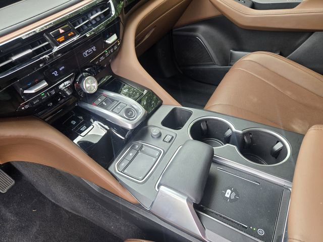 Used 2024 Acura MDX SH-AWD w/ Technology Package image 18