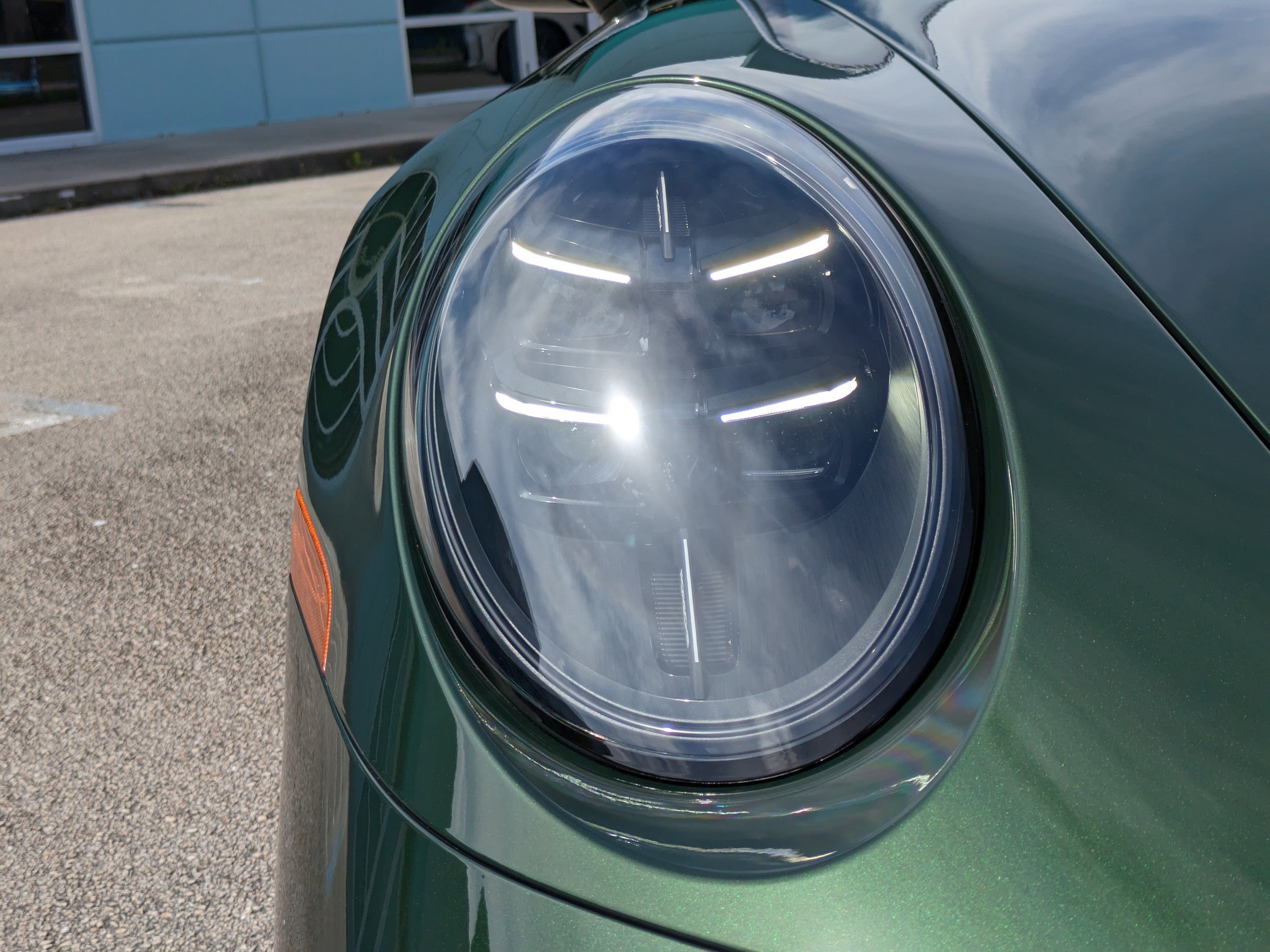 Used 2025 Porsche 911 GT3 RWD image 9