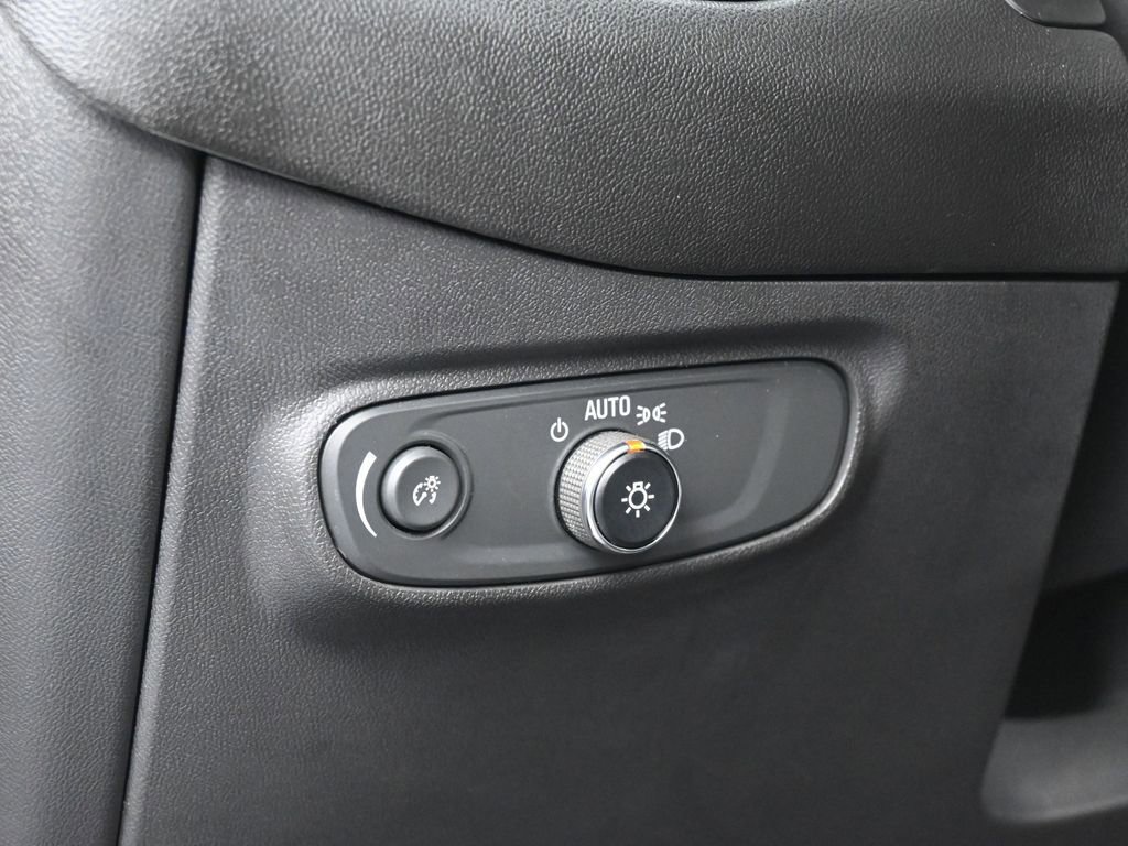 Used 2023 Chevrolet Equinox LT image 15