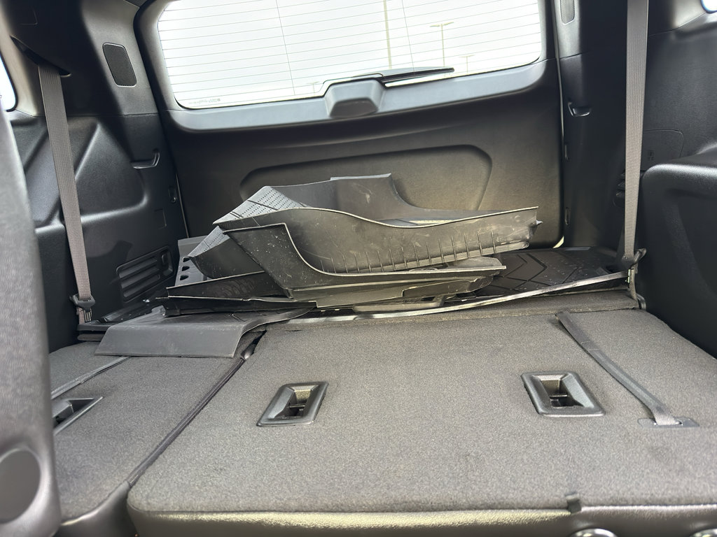 Used 2023 Chevrolet Traverse RS w/ LPO, Floor Liner Package image 38