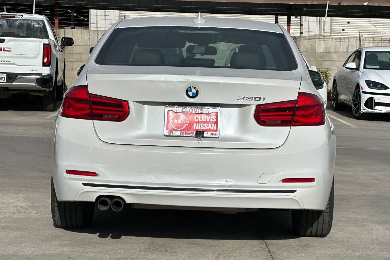 Used 2017 BMW 330i Sedan RWD image 8