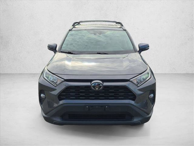 Used 2019 Toyota RAV4 XLE w/ Convenience Package FWD image 2