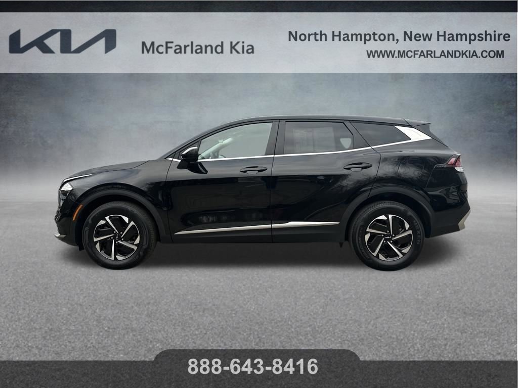 Used 2023 Kia Sportage LX image 4