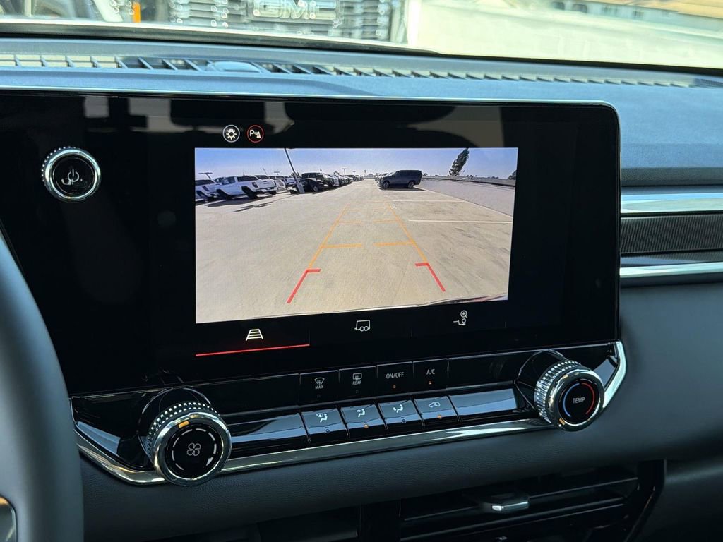 New 2026 GMC Canyon Elevation image 13