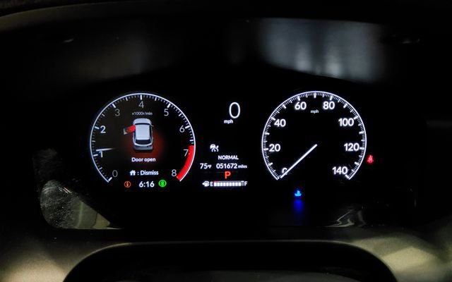 Certified 2025 Honda HR-V Sport image 29
