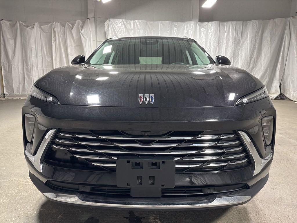 Used 2025 Buick Envision Preferred video 2