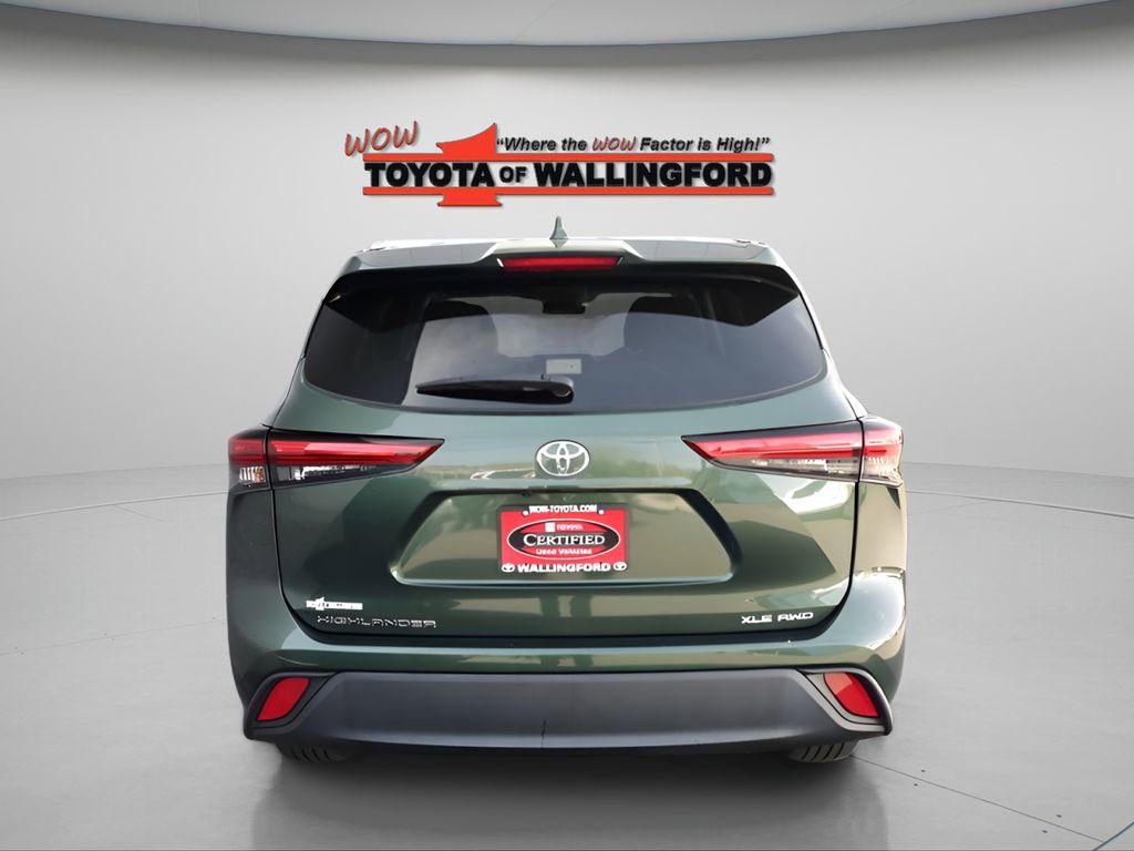 Used 2023 Toyota Highlander XLE AWD/4WD image 10
