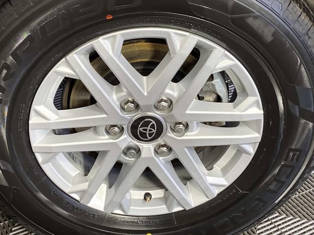 Used 2023 Toyota Tundra SR5 w/ SR5 Premium Package image 27