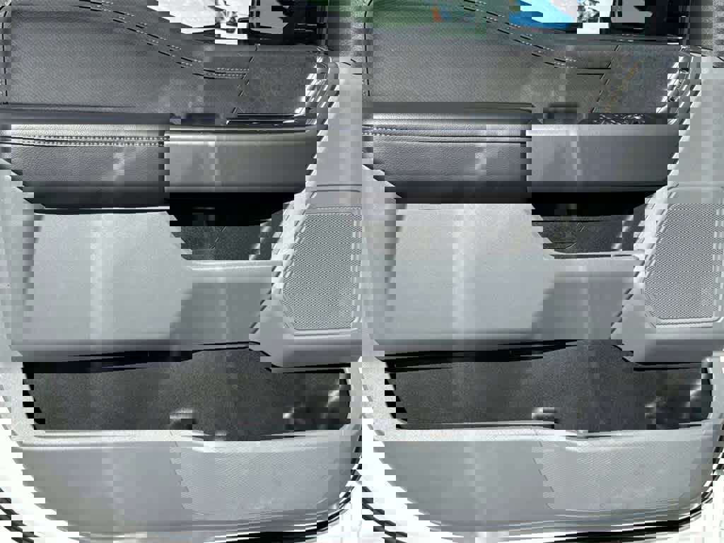 Used 2025 Ford F150 XLT w/ Equipment Group 301A Standard image 11