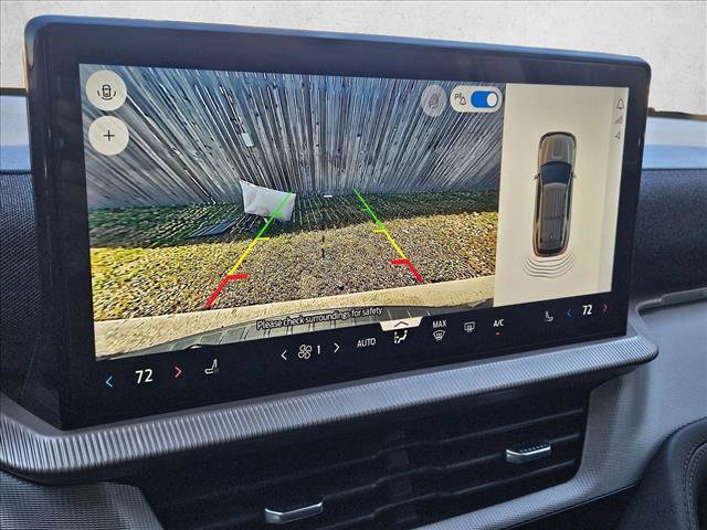 Used 2025 Ford Explorer Active image 7