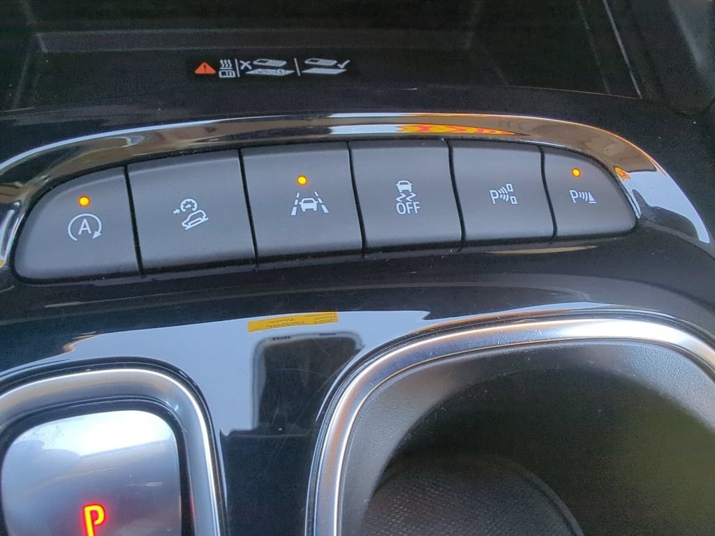 Used 2023 Buick Envision Avenir AWD/4WD image 23